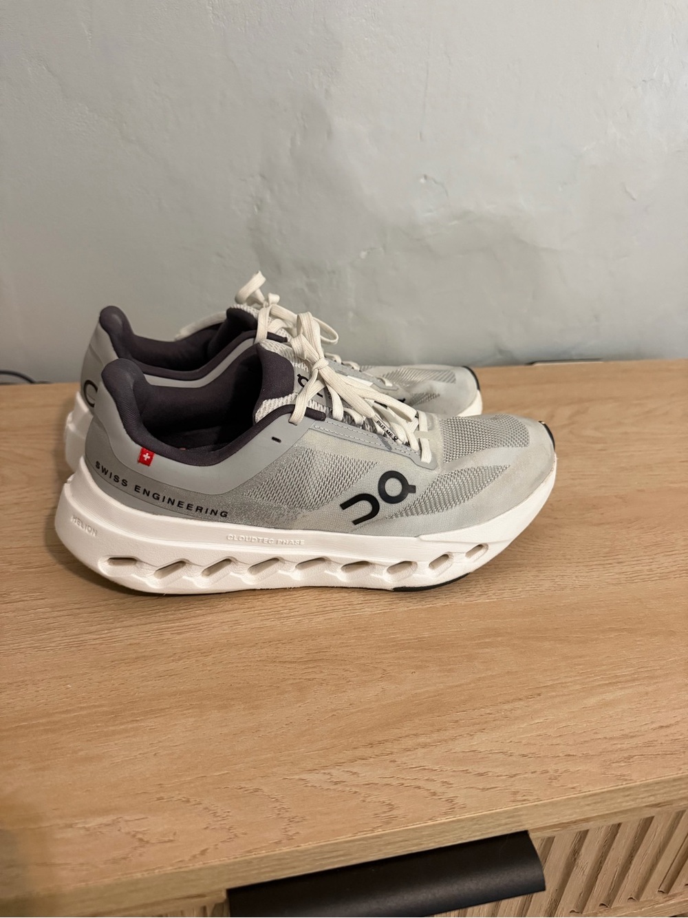 On Cloudsurfer Women’s Running Shoes Gray/White Size 8.5 - Picture 4 of 7